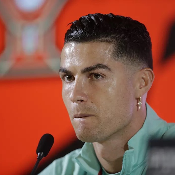 Cristiano Ronaldo has a heart of gold: think twice before you ridicule his  new hairstyle - Visionsport